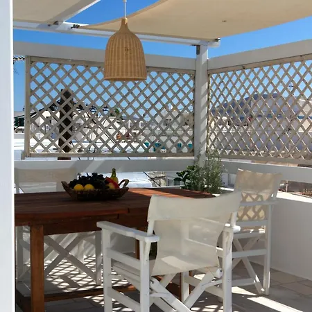 White Cycladic Town House With Sea Vew * Páros