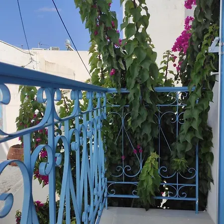 White Cycladic Town House With Sea Vew 度假居 Páros