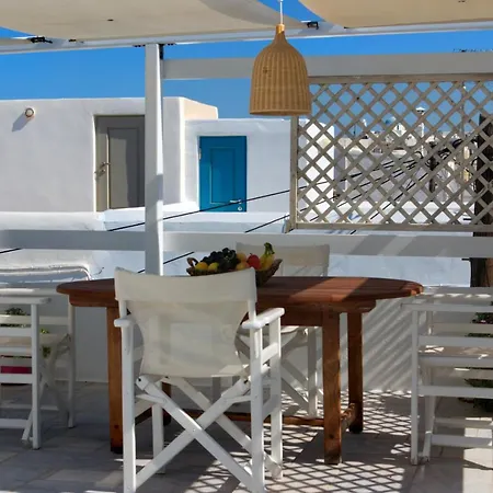White Cycladic Town House With Sea Vew Páros