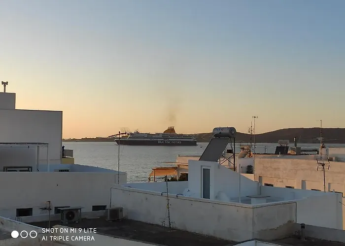 Σπίτι διακοπών White Cycladic Town House With Sea Vew *