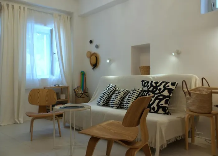 Σπίτι διακοπών White Cycladic Town House With Sea Vew *