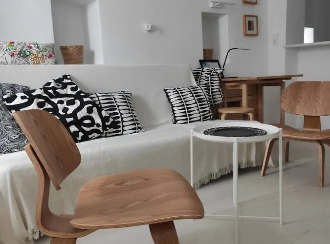 Σπίτι διακοπών White Cycladic Town House With Sea Vew