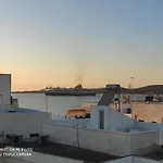 Holiday home White Cycladic Town House With Sea Vew *