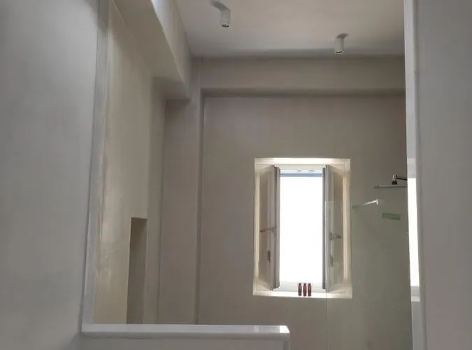 White Cycladic Town House With Sea Vew * Parikia (Paros)