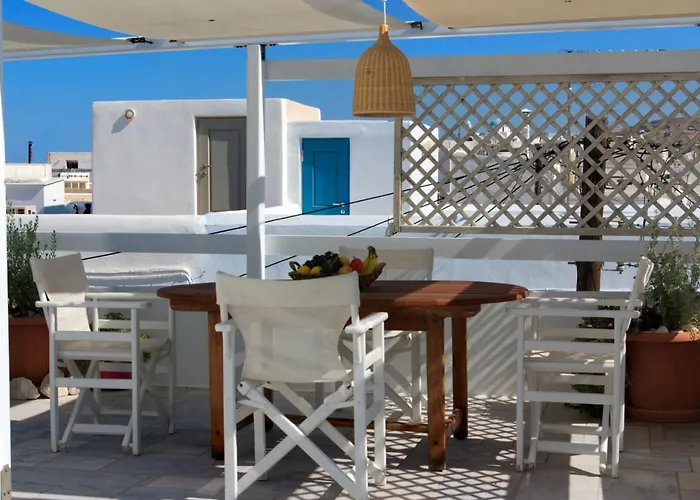 White Cycladic Town House With Sea Vew Parikia (Paros)
